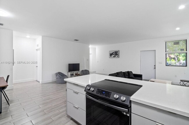 Building Photo - 1544 NW 59th St