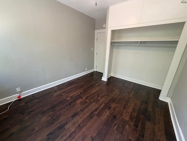 Building Photo - 1202 Austin St