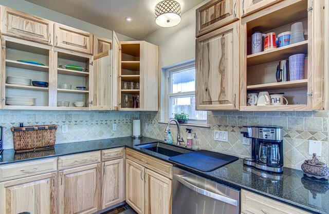 Building Photo - 7712 Earp Way