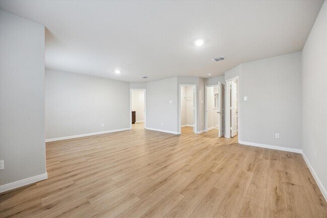 Building Photo - 3971 Turtle Creek