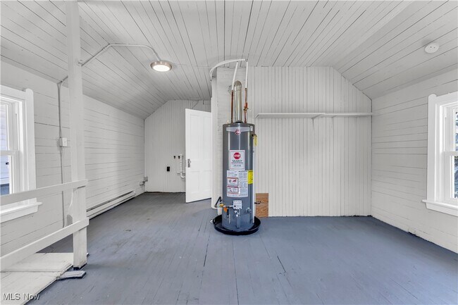 Building Photo - 3701 Chatham Ave