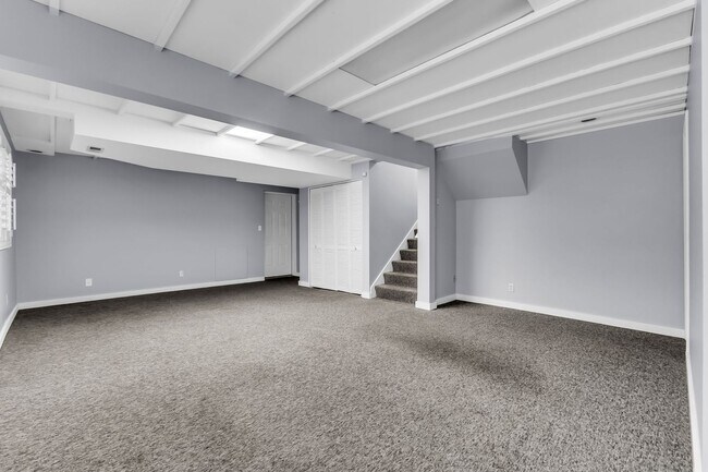 Building Photo - 3084 N 2225 E