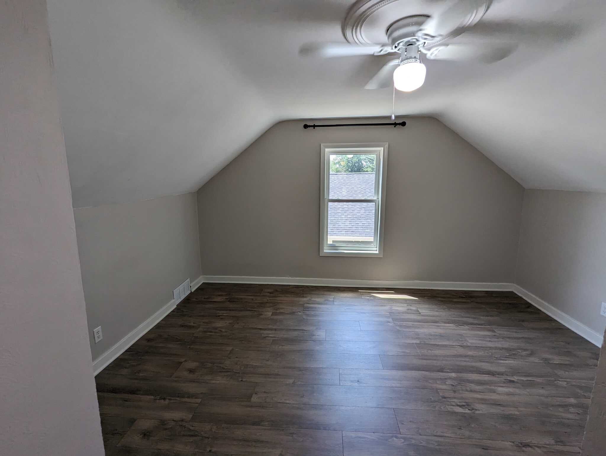 Bedroom 4 - 1231 Chestnut St