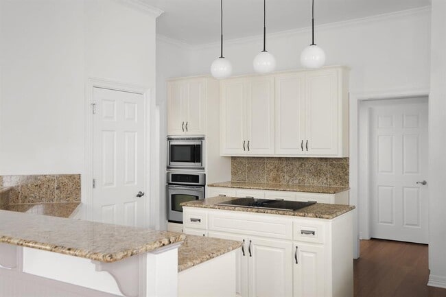 Building Photo - 4101 Triple Crown Ct