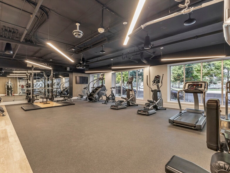 Building Photo - 360 S 400 W