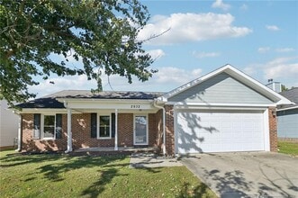Building Photo - 2932 Chillingworth Dr