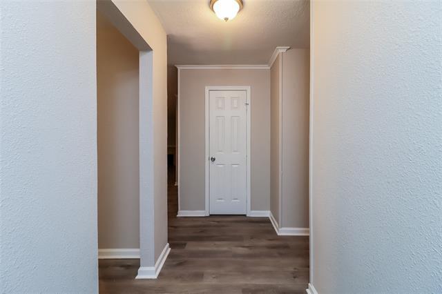Building Photo - 3550 Creston Ct