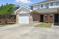 Building Photo - 1317 Village Garden Dr