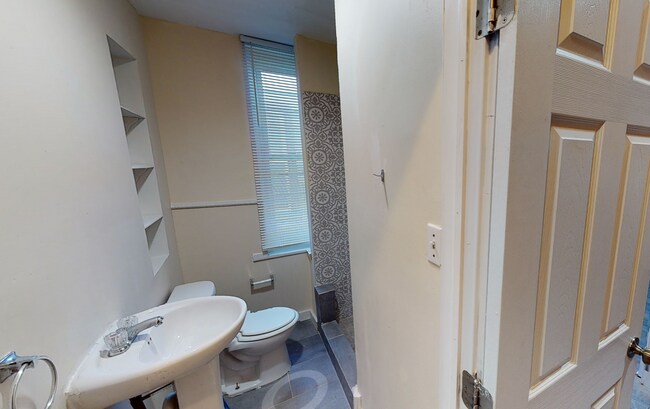 Building Photo - 1244 S Markoe St