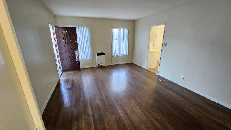 Building Photo - 519 N Gardner St