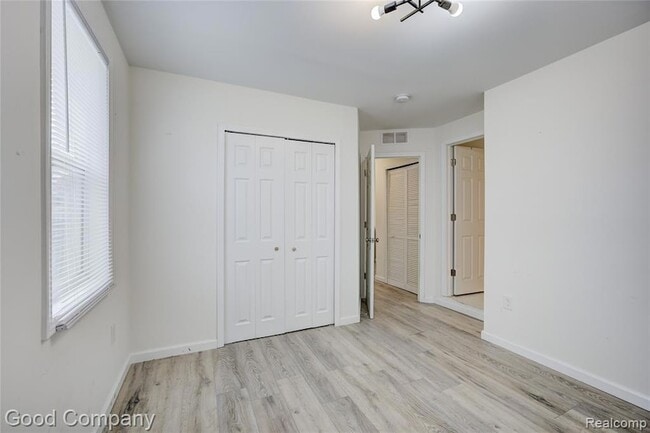 Building Photo - 23826 Kate Ave