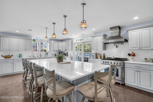 Building Photo - 375 Kildare Dr