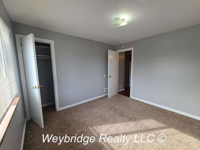 Building Photo - 2291 Townhill Rd