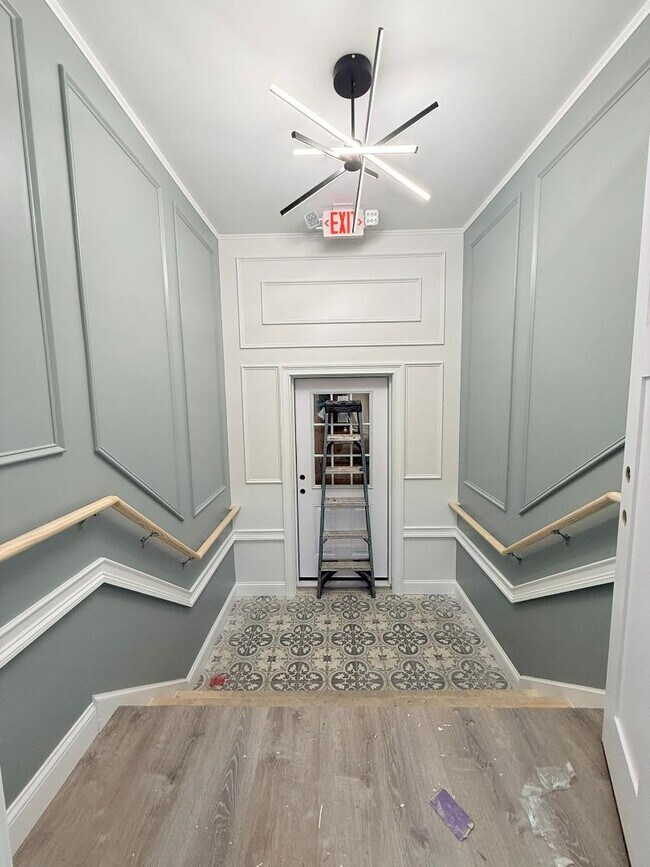 Building Photo - 17-19-19 Cabot St