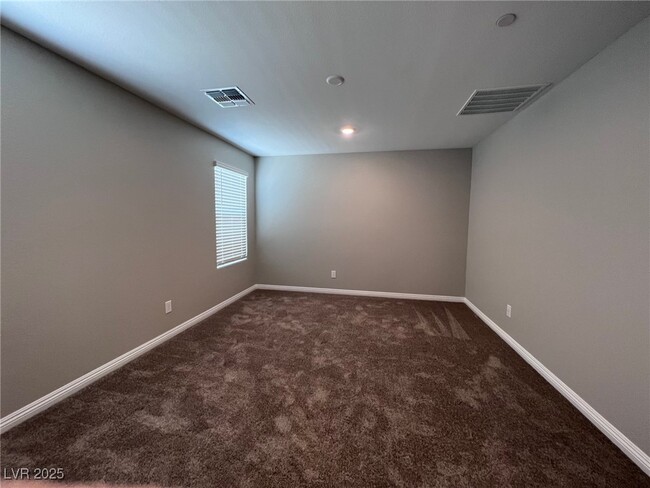 Building Photo - 2990 Saltillo Ln