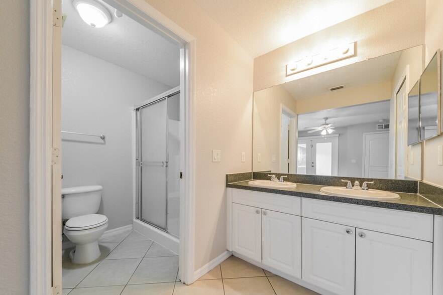 Building Photo - 1159 Montana Ln