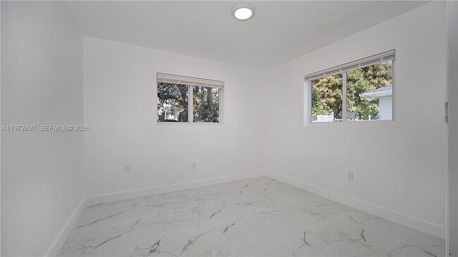 Building Photo - 11690 SW 81st Rd