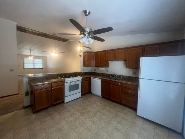Building Photo - 6327 Brent Dr