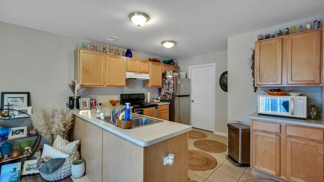 Building Photo - 56122 Stoney Pl Ln