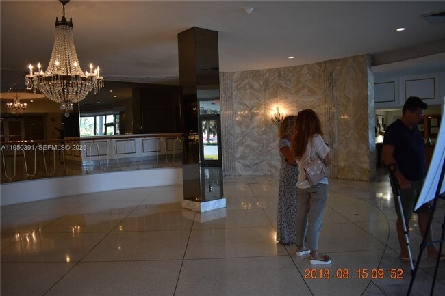 Building Photo - 5255 Collins Ave