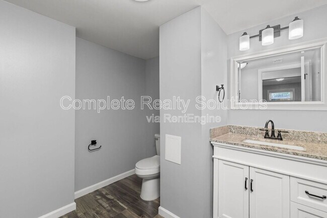 Building Photo - 17 Auchly Ln