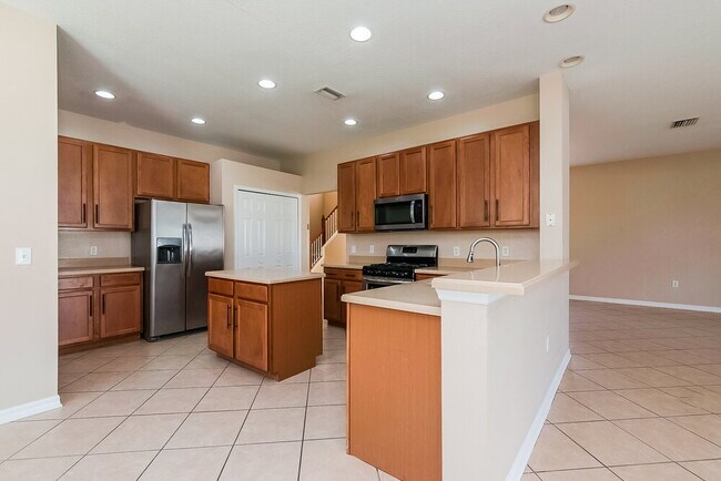 Building Photo - 15307 Skip Jack Loop