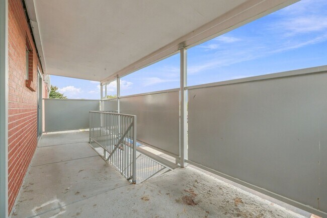 Building Photo - 10765 W 7th Pl