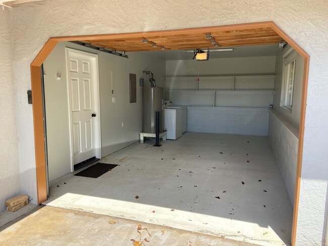 Building Photo - Remodeled Residence with In-Town Location