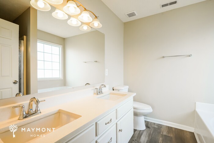 Building Photo - 1004 Swayze Ct