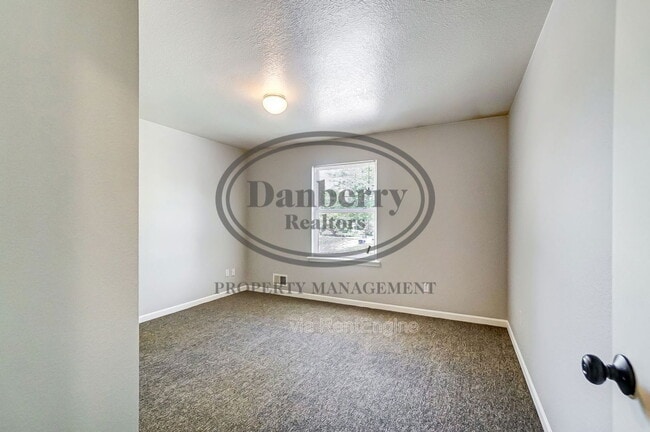 Building Photo - 3571 Turret Green Dr