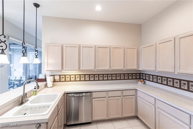 Building Photo - 6778 Old Banyan Way