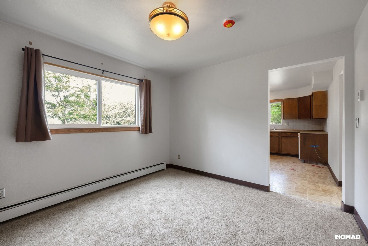 Building Photo - 3636 Royal Dr