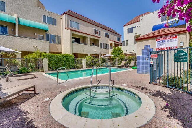 Building Photo - 153 California Ave