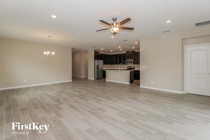 Building Photo - 9777 Cilantro Dr