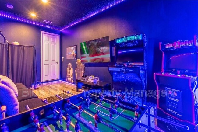 Building Photo - 8947 Amelia Downs Trail