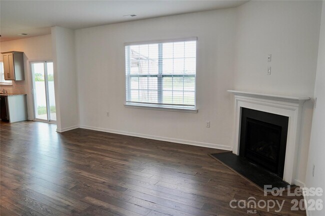 Building Photo - 3276 Hawksbill St SW