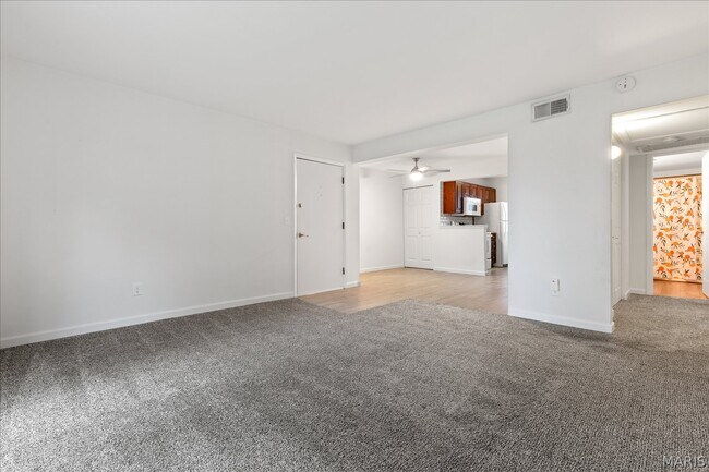 Building Photo - 1722 Gascony Parc Dr