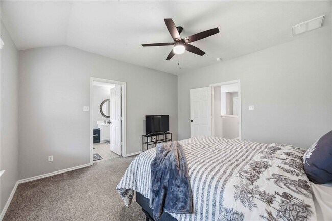 Building Photo - 71 Summer Haze Cir
