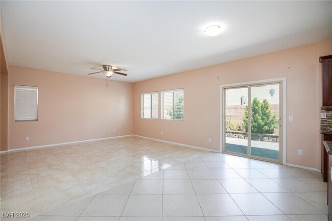 Building Photo - 6736 Prairie Dusk Dr