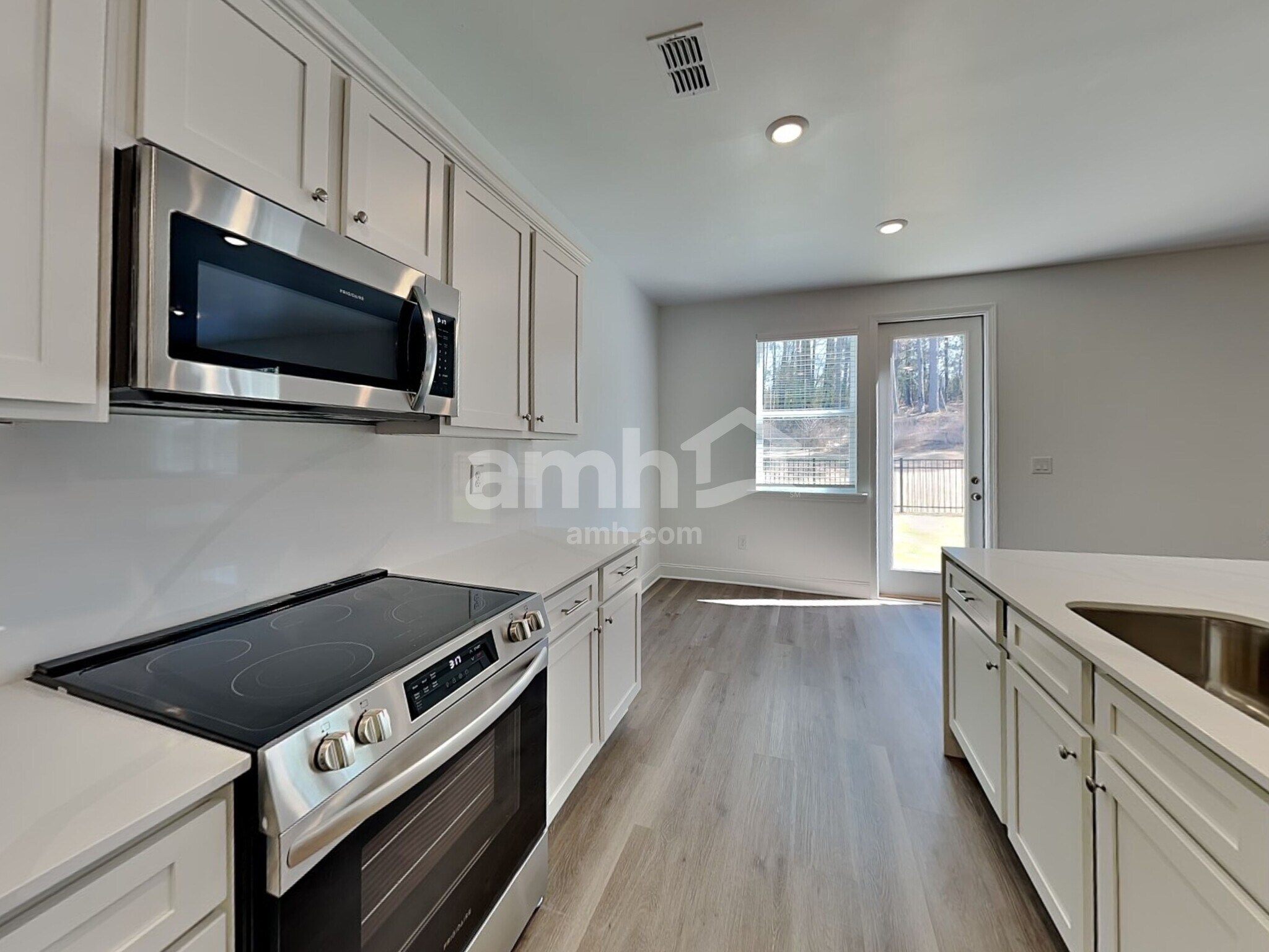 Building Photo - 955 Carnelian Ln