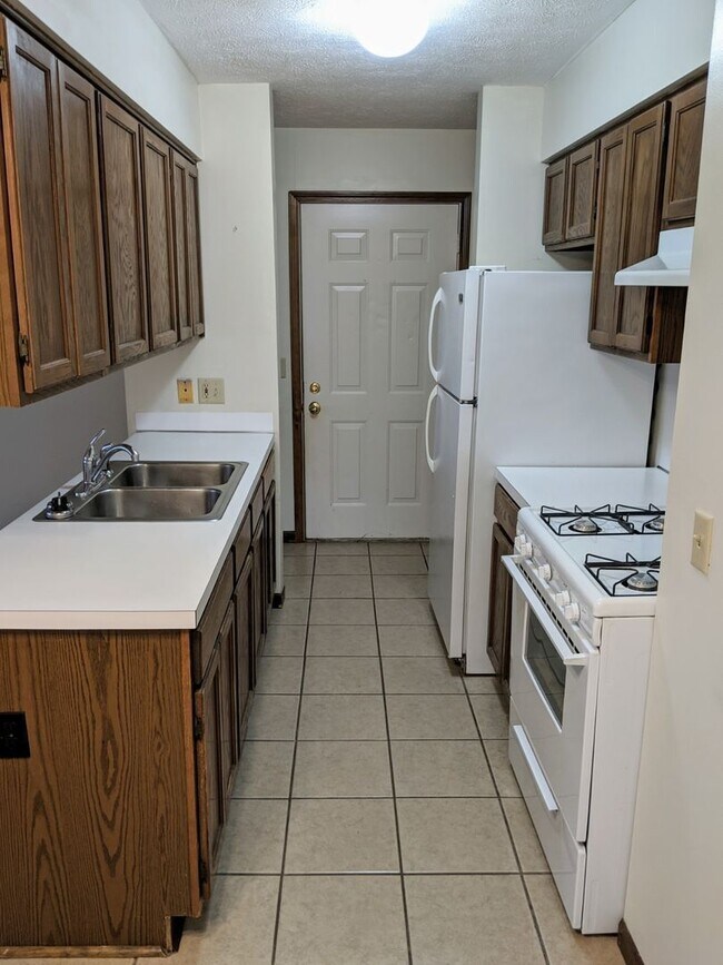 Building Photo - 6582 Winans St