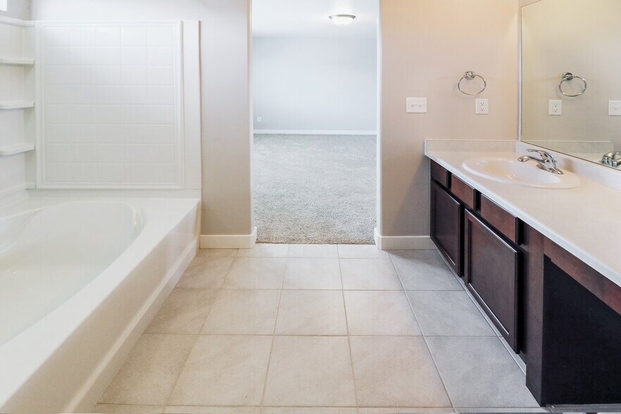 Building Photo - 2087 W 3290 S