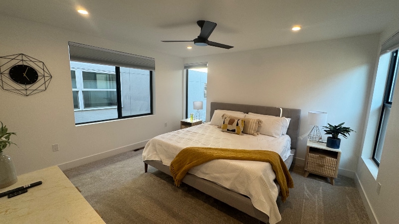 Building Photo - 3433 Lawrence St