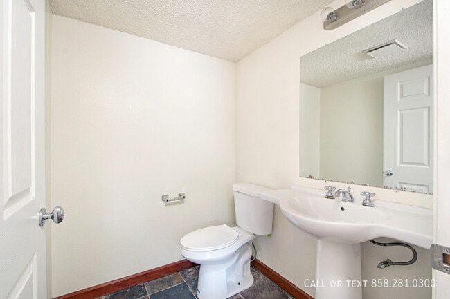 Building Photo - 3911 Camino Lindo