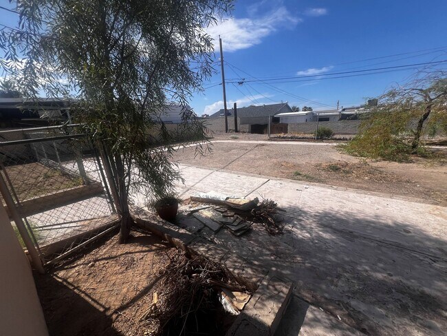 Building Photo - 2015 Rio Vista