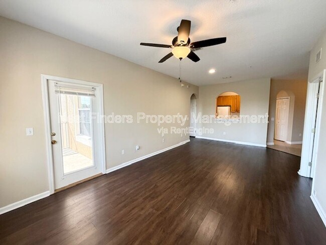 Building Photo - 7801 Point Meadows Dr