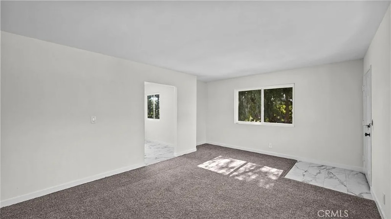 Building Photo - 290 N Craig Ave
