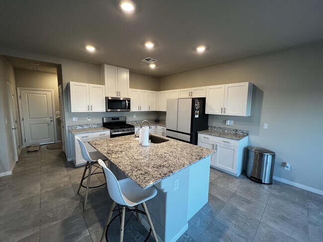 Building Photo - 5204 Sunstone Mesa Dr