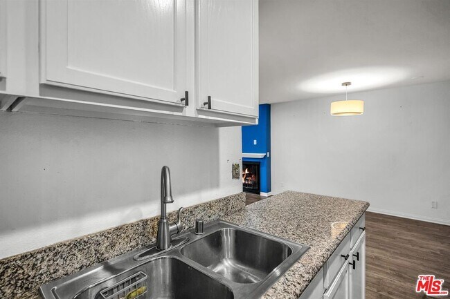 Building Photo - 5119 Raintree Cir