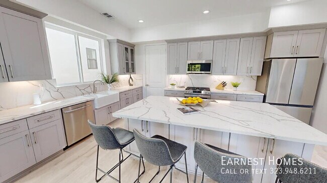 Building Photo - 8486 Camelia Ct